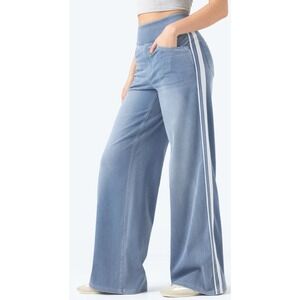 Halara Wide Leg Pull On Jeans Light Wash Blue White Side Stripe Medium Tall